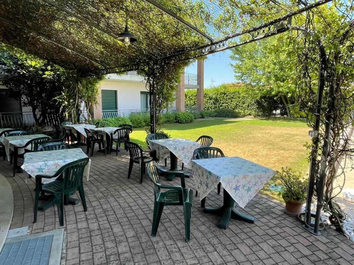 Nettuno Residence Hotel Peschiera del Garda Exterior photo