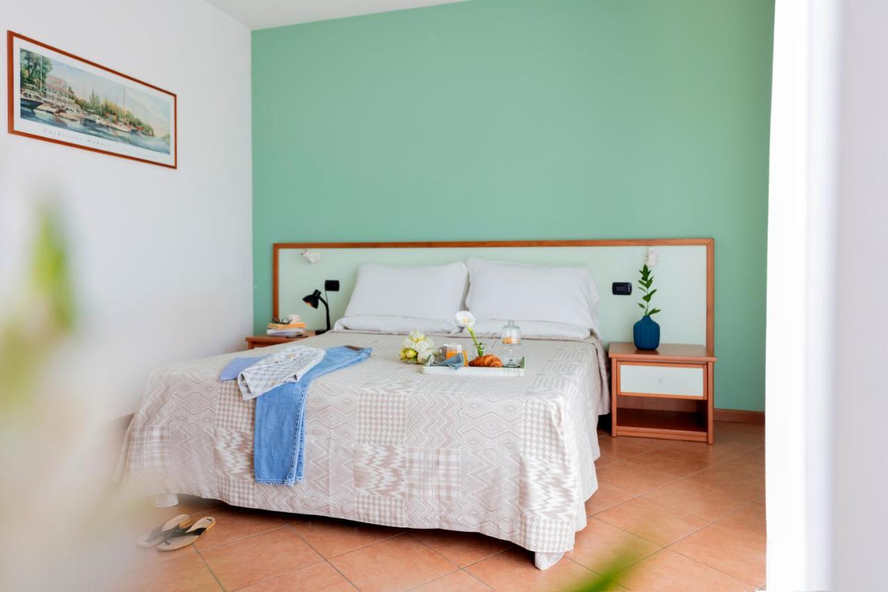 Nettuno Residence Hotel Peschiera del Garda Exterior photo