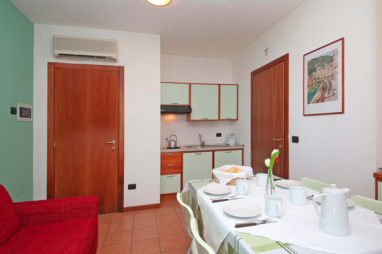 Nettuno Residence Hotel Peschiera del Garda Exterior photo